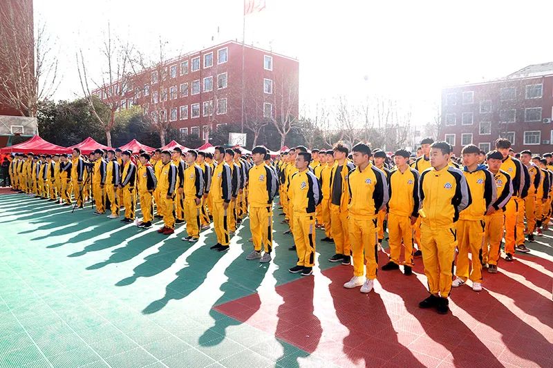 山东零公里集团来我校开展专场人才招聘会