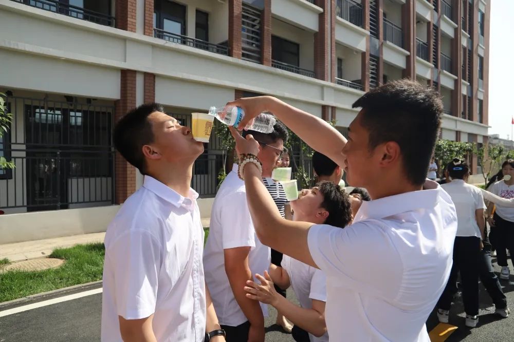 燃一“夏”！山东万通举办六一趣味运动会