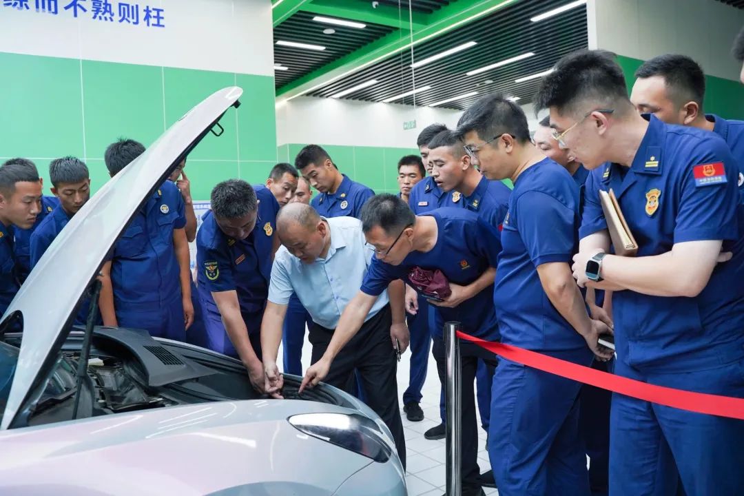 提素强能丨商河消防来山东万通学习新能源汽车事故处置相关问题