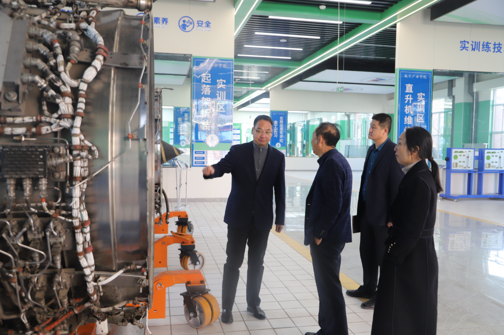 山东万通技工学校携手山东嘉增集团共建“航空科普教育研学基地”