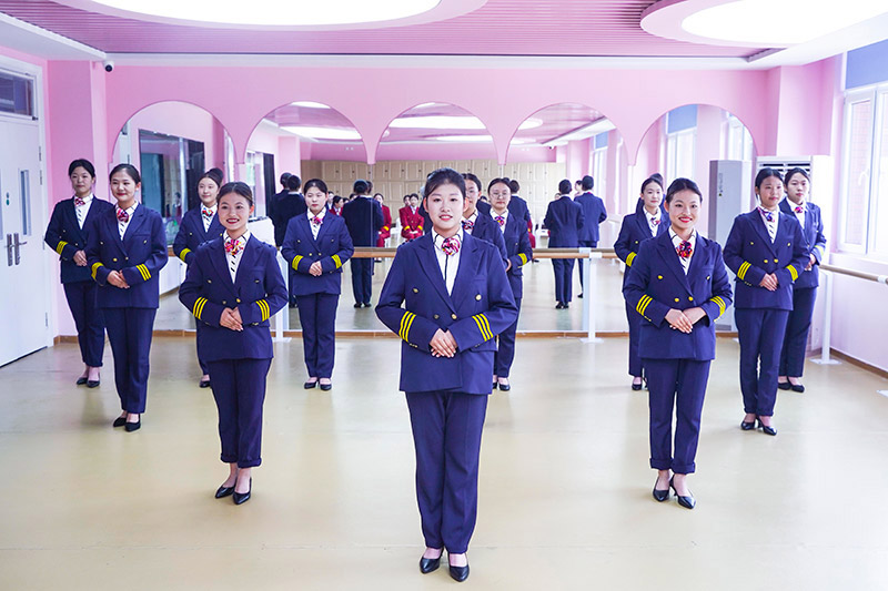 元旦校园开放日 万通邀您来参观,春季专业名额抢定中