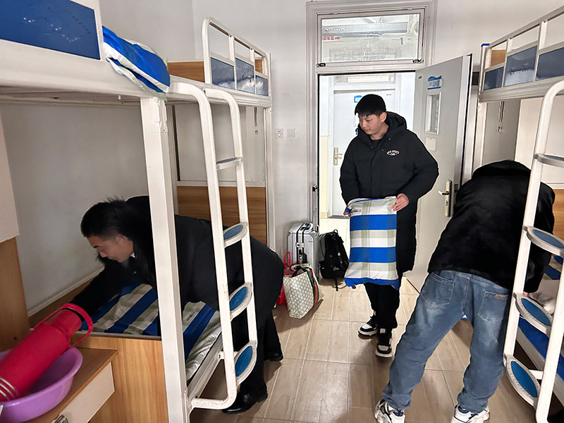 山东万通迎来新生报道,全方位助力学子融入校园生活