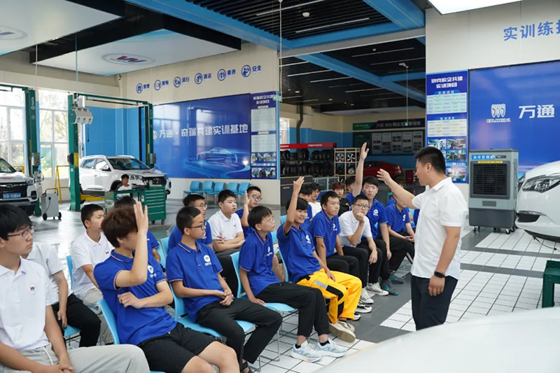 山东万通学校新生适应教育图鉴:欢声笑语的的青春序章!