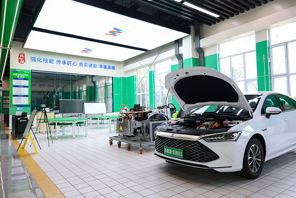 山东万通汽车学院地址