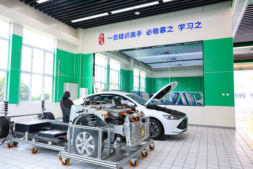 山东万通汽车学院地址