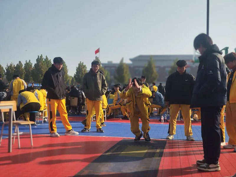 山东万通2025年秋季校园运动会圆满举行,多项精彩赛事点燃青春激情