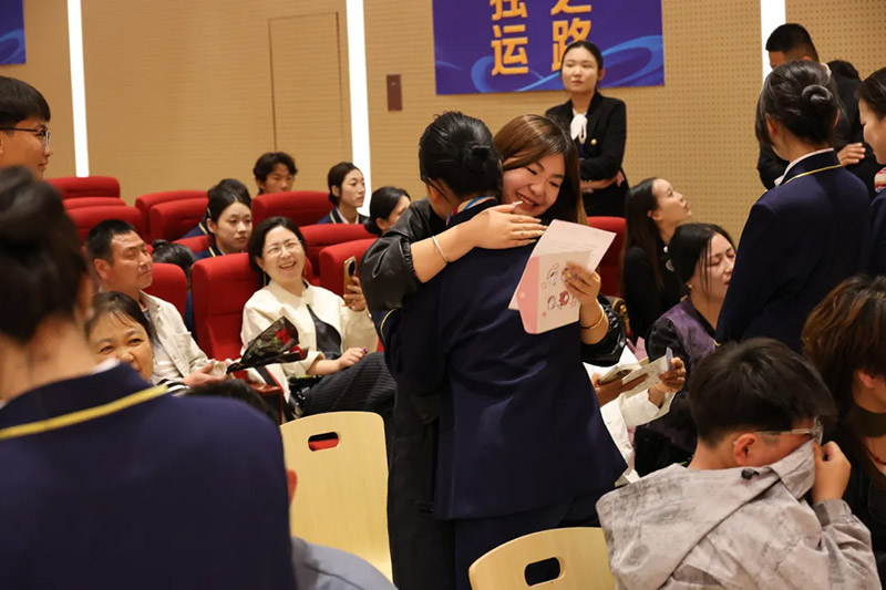 家校共育·见证成长 山东万通 2026 第三期家长见证会圆满落幕